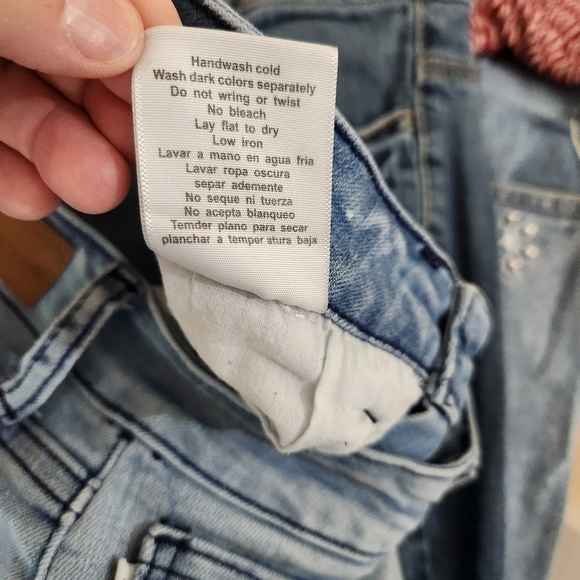 Judy Blue Jeans Lydia Released Hem Light Wash, sz 26" - Picture 7 of 9